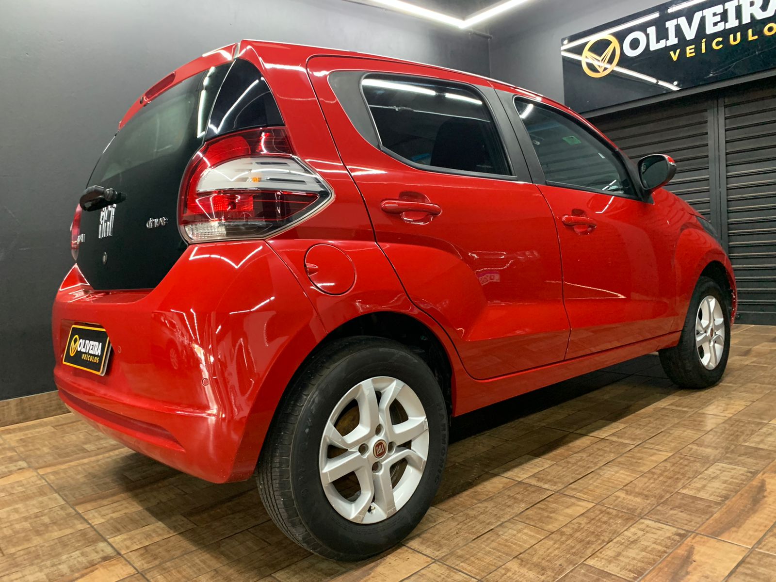 WhatsApp Image 2025-12-04 at 11.15.21 (2)